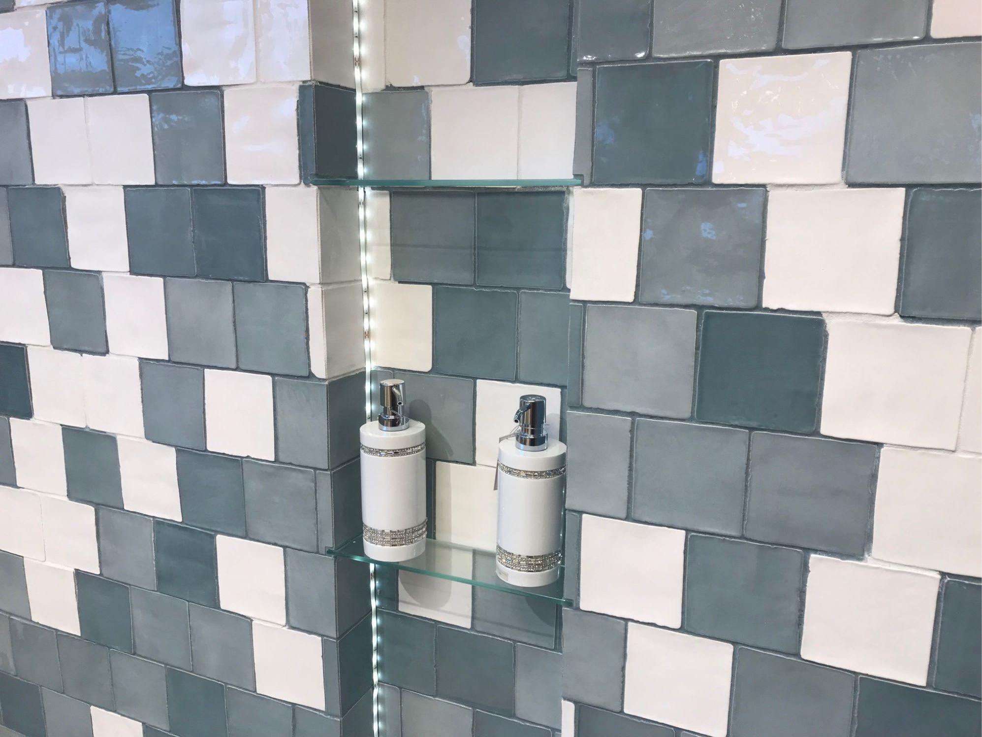 COLOURS_1_G | Alita Tile