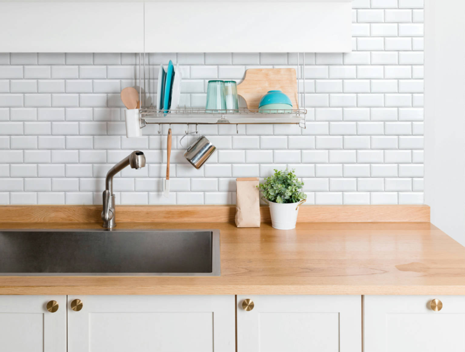 Mini Subway White Glazed Porcelain 2"x4" Mosaic | Alita Tile